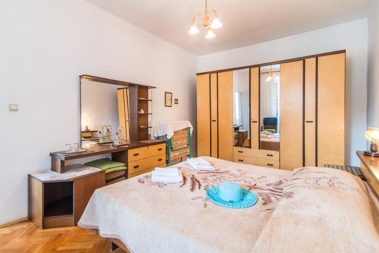 Room Sandra 라벡 외부 사진